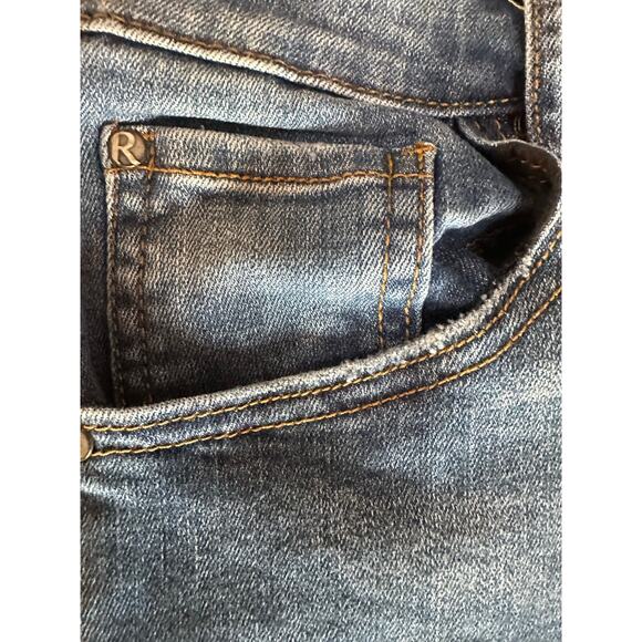 Risen Distressed Raw Hem Skinny Jeans Size 27/5 Medium Wash - Picture 6 of 11